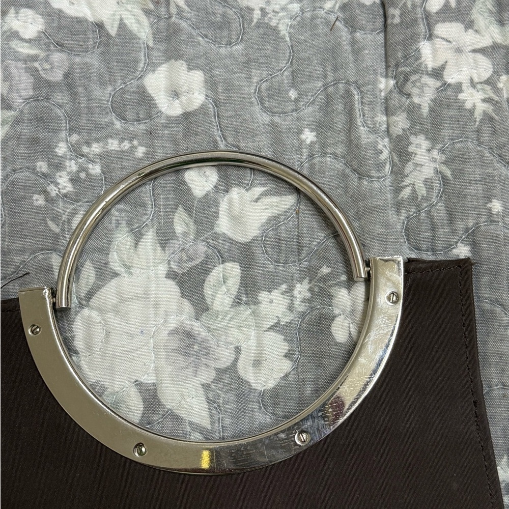 Elegant Brown Handbag with Silver Accents - Picture 3 of 9